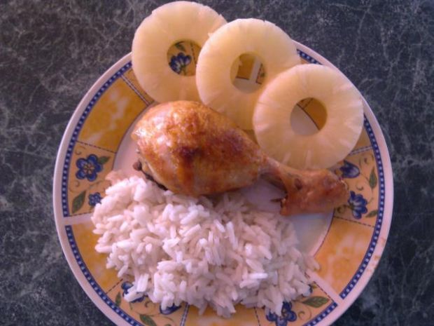 Przepis  udka pieczone ananasowe z ryżem przepis