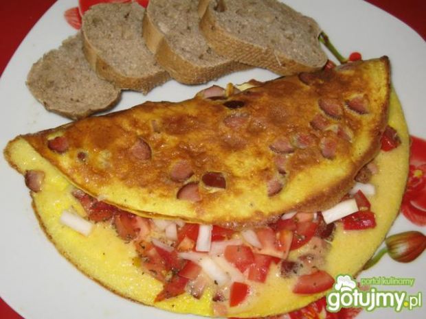 Przepis  omlet z wędliną i pomidorem przepis