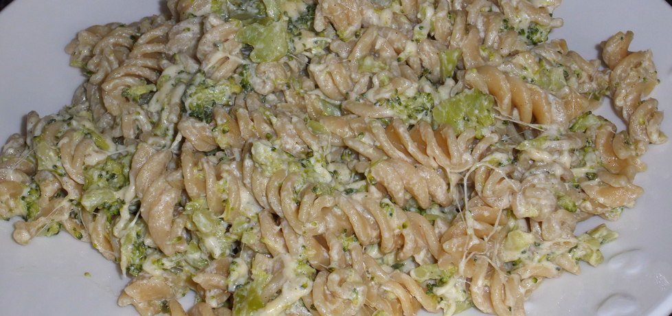 Makaron z sosem brokułowym (autor: justyna92)