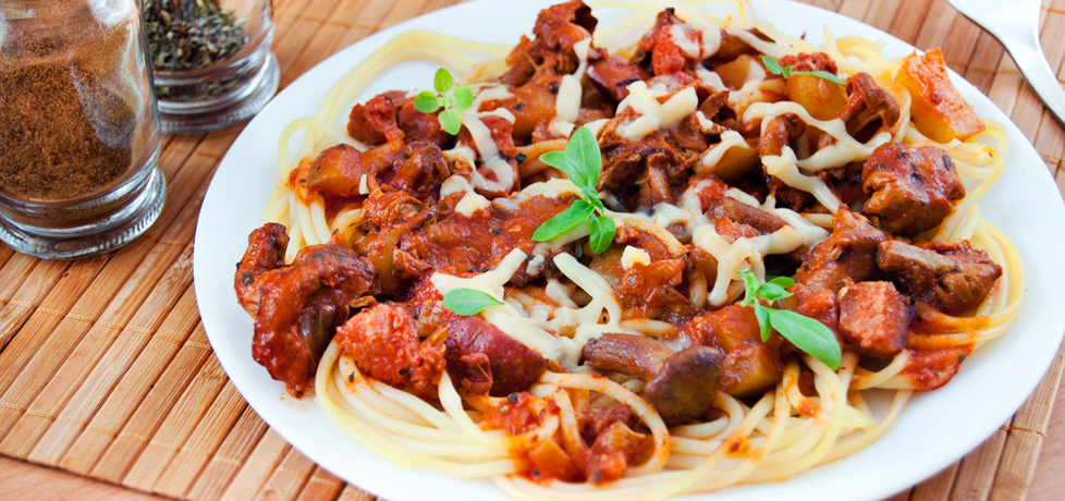 Spaghetti z kurkami, cukinią i kiełbaską (autor: agata
