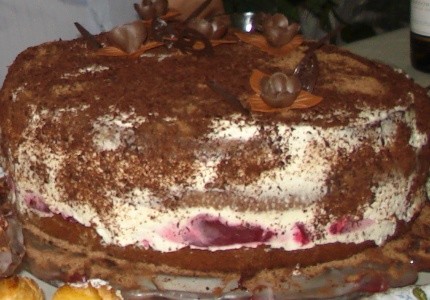 Tort waniliowy z czekoladą