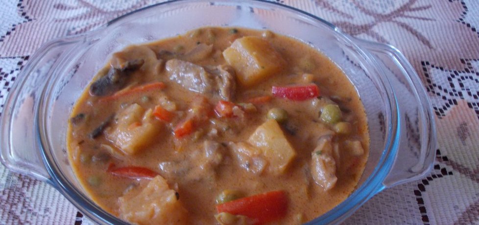 Pikantna zupa gulaszowa z piekarnika. (autor: bernadeta1 ...
