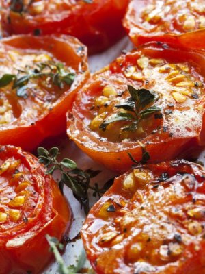 Pieczone pomidory z ziołami  prosty przepis i składniki