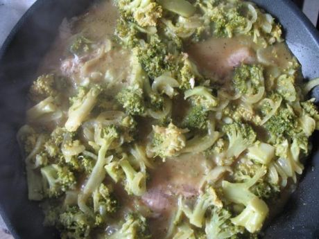 Przepis  ryba z brokułami w sosie curry przepis