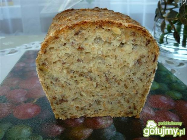 Jak przygotować chleb z ziarnami? gotujmy.pl