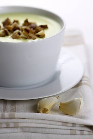 Zupa krem z czosnku  prosty przepis i składniki