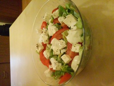 Lekka salatka z serem feta