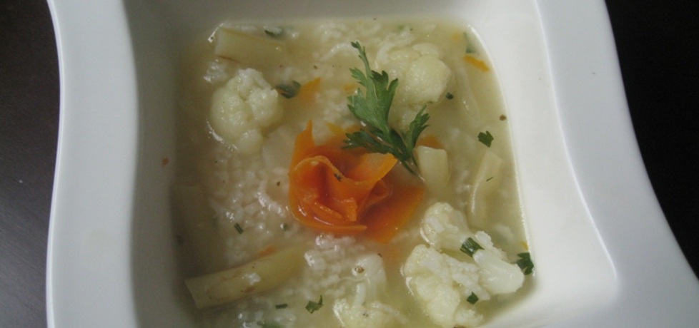 Zupa ryżowa z różą (autor: foczkaks)