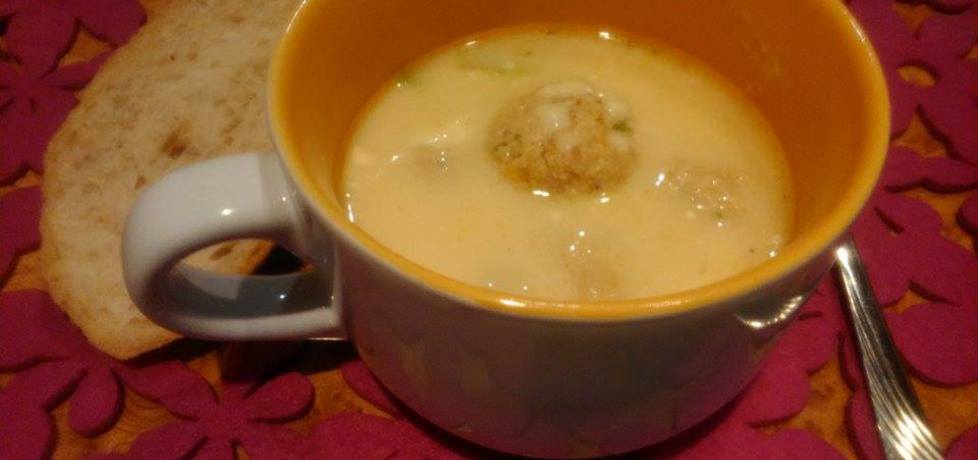 Zupa serowa z klopsikami (autor: czyki)