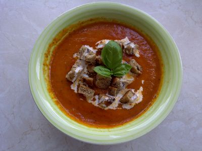 Zupa krem z pomidorów z grzankami