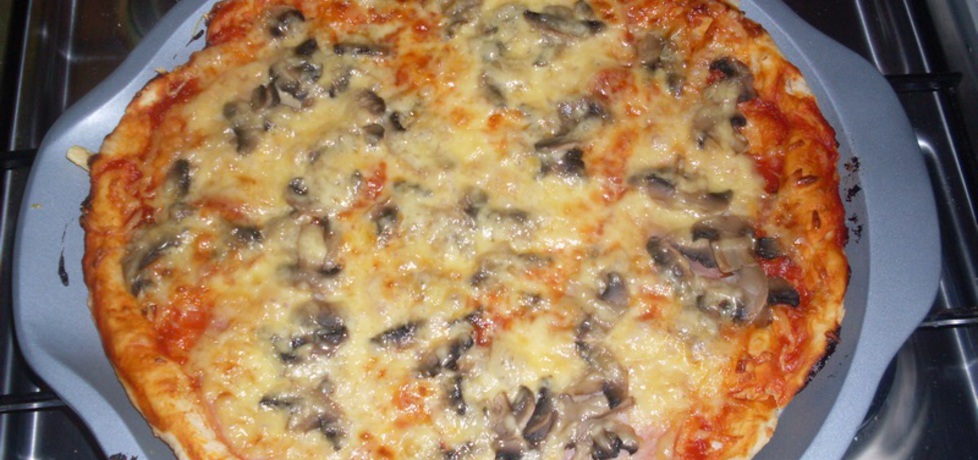 Pizza z szynką i pieczarkami (autor: martafwkuchni ...
