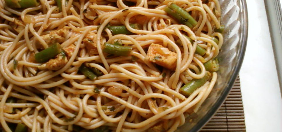 Spaghetti z kurczakiem i zieloną fasolką (autor: wedith1 ...