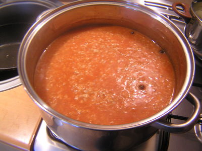 Czerwona zupa z ryżem
