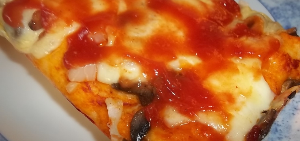 Pizza z mozzarellą (autor: beatris)