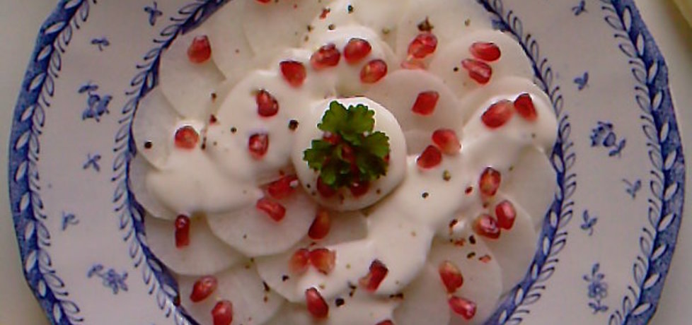 Sałatka z białej rzodkwi z granatem i jogurtem (autor: mufinka79 ...