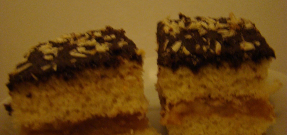 Ciasto biszkoptowe z czekoladą (autor: kate500)