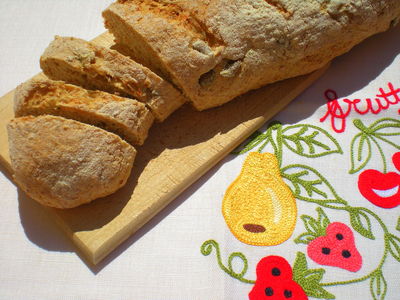 Chleb z oliwkami (pane con le olive)