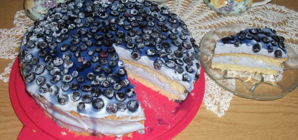 Smerfny tort z jagodami (autor: magdalenamadija)