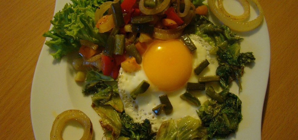 Opuncja z warzywami i jajkiem sadzonym (autor: onyzakare ...