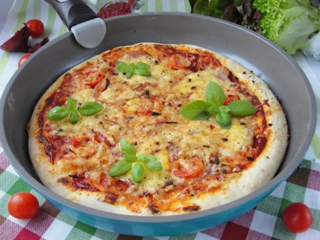 Kulinarne abc: pizza z patelni. gotujmy.pl
