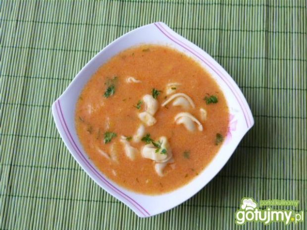 Przepis  zupa pomidorowa z tortellini z mięsem przepis