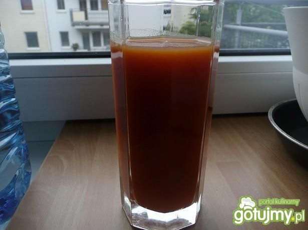 Przepis  sok marchewkowo-brzoskwiniowo