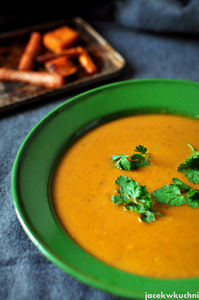 Zupa krem z pieczonej marchewki i batatów
