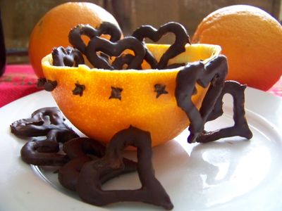 Kandyzowane serduszka ze skórki pomarańczowej w czekoladzie ...