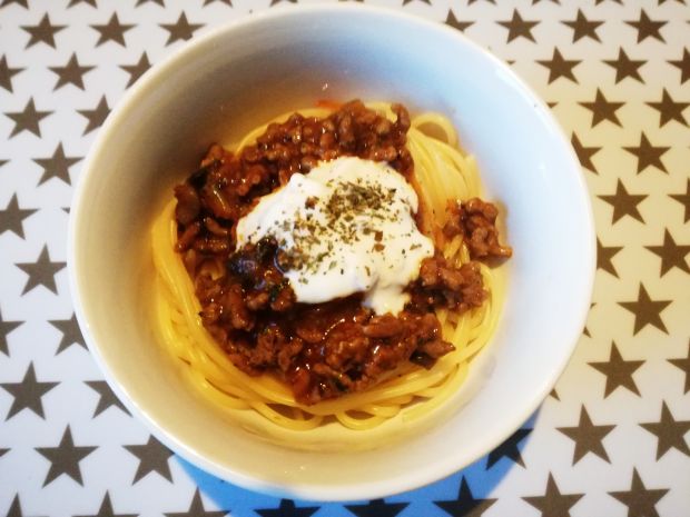 Przepis  spaghetti bolognese z pieczarkami przepis