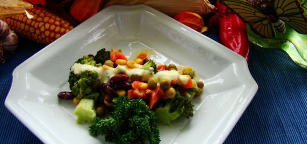 Sałatka z brokuła z warzywami (autor: iwa643)