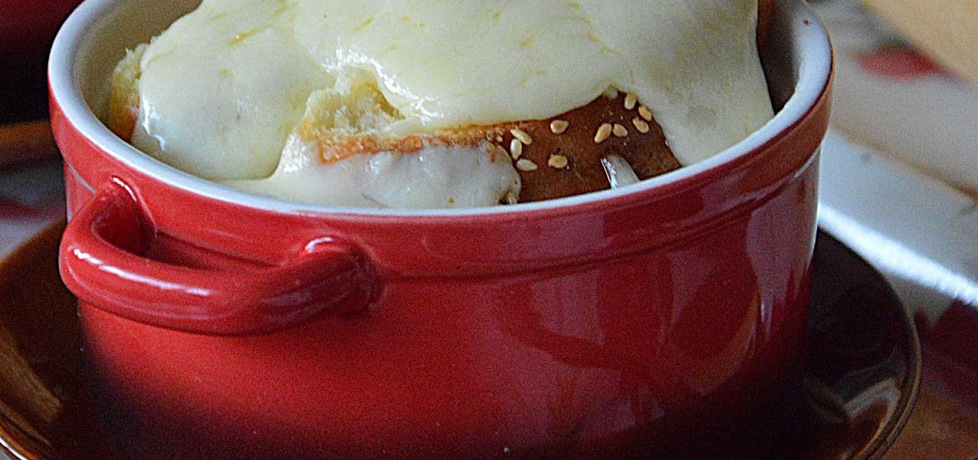 Francuska zupa cebulowa z domowymi bagietkami (autor: mancia