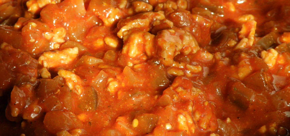 Sos pomidorowy z mięsem mielonym i bakłażanem (autor: habibi ...