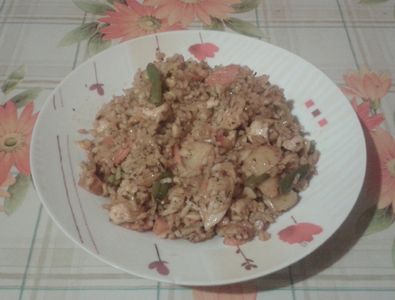 Ryż z kurczakiem paprykowym i warzywami