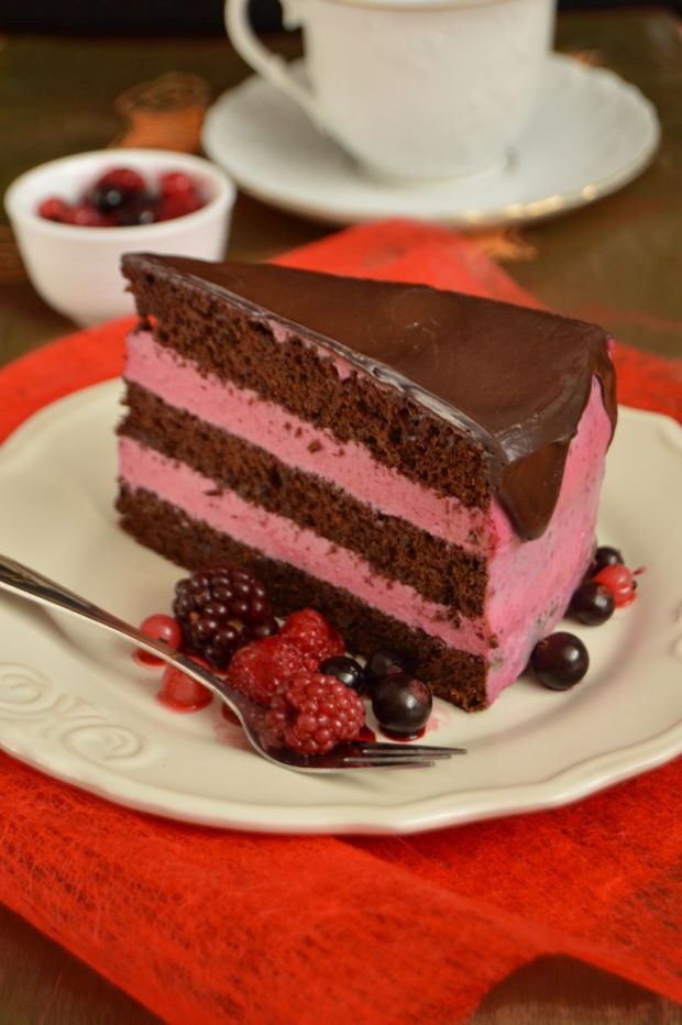 Przepis  tort czekoladowo  owocowy przepis