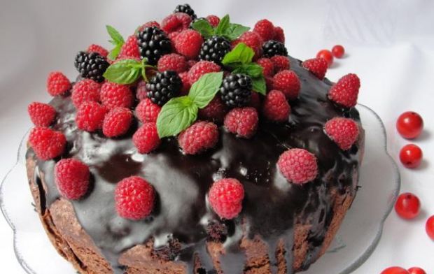 Przepis  czekoladowe ciasto z malinami przepis