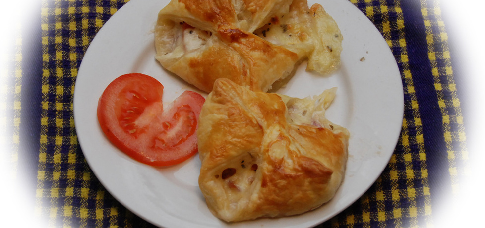 Salami z serem w cieście francuskim (autor: fotoviderek ...