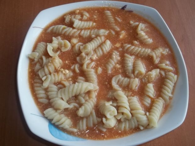 Przepis  zupa pomidorowa z serkiem topionym przepis