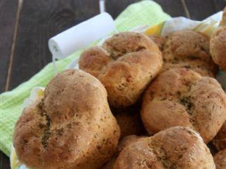 Przepis  muffinki chlebowe z prażoną cebulką przepis