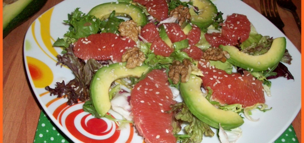 Sałatka z grejpfrutem i awokado (autor: elka72)