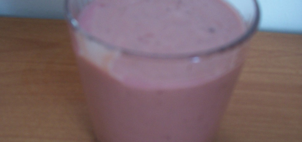 Jogurt truskawkowy (autor: mamusia1)
