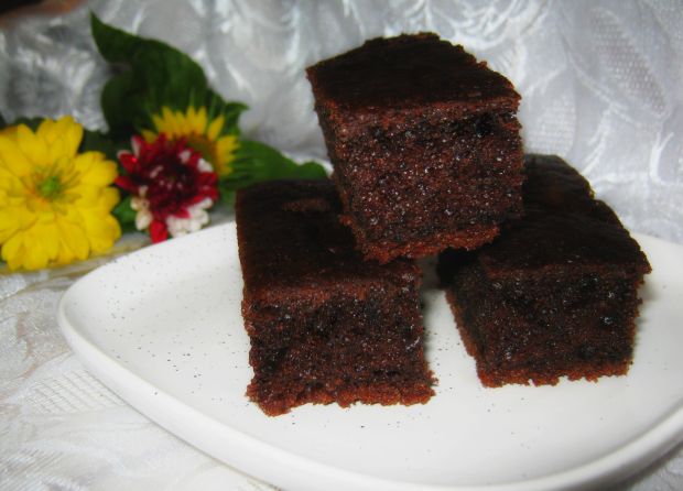 Przepis  czarne ciasto z cukinią przepis