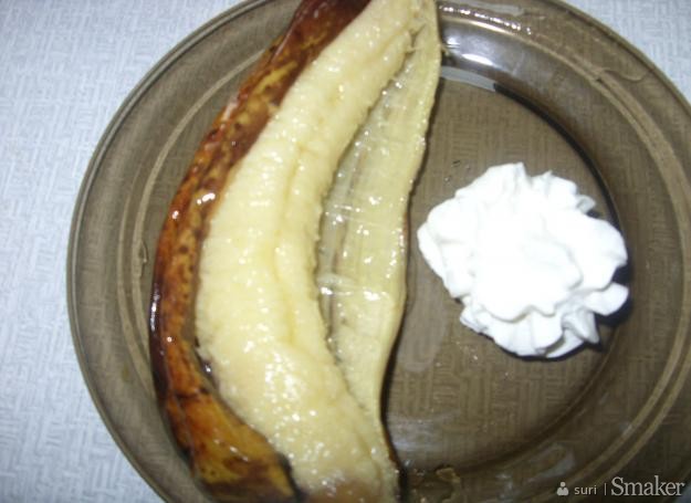 Banany grilowane z bitą śmietaną