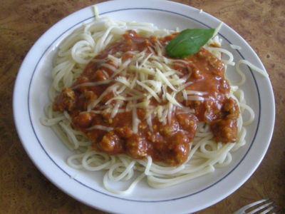 Spaghetti po bolońsku ze świeżych pomidorów