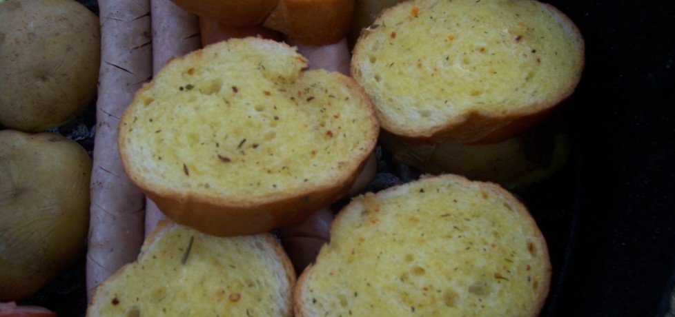 Chleb czosnkowy na grilla (autor: kasiurek)
