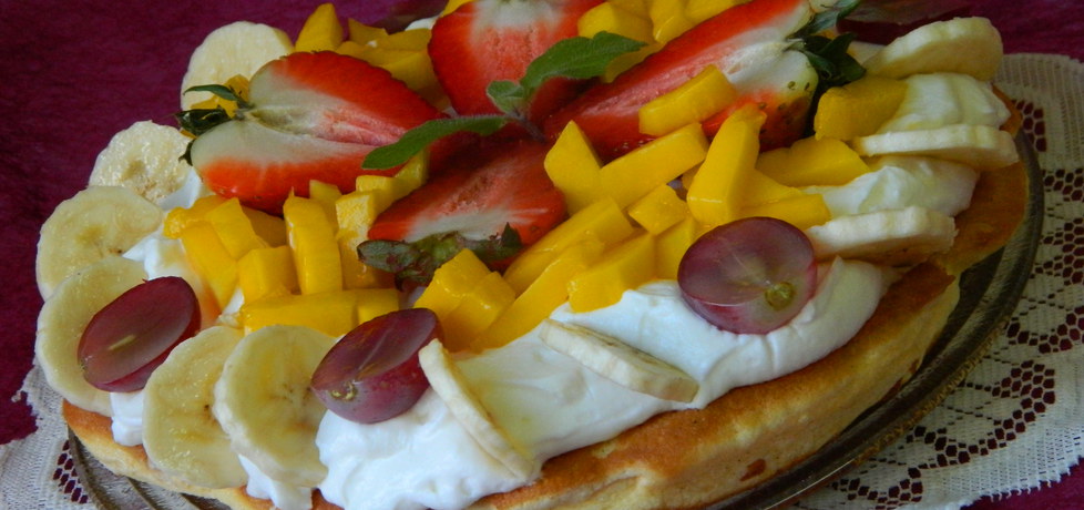 Torcik omletowy z owocami (autor: czarrna)