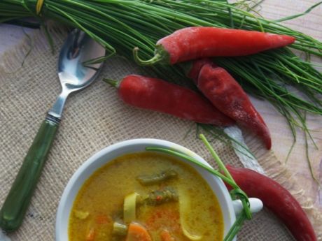 Zupy: zupa tajska z mleczkiem kokosowym