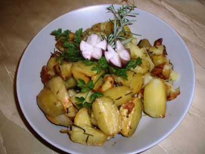 Zapiekane kartofelki z rozmarynem
