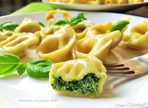 Tortelloni ze szpinakiem i ricottą