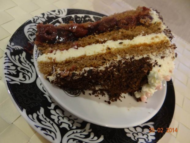 Przepis  tort urodzinowy wiśniowo  malinowy przepis
