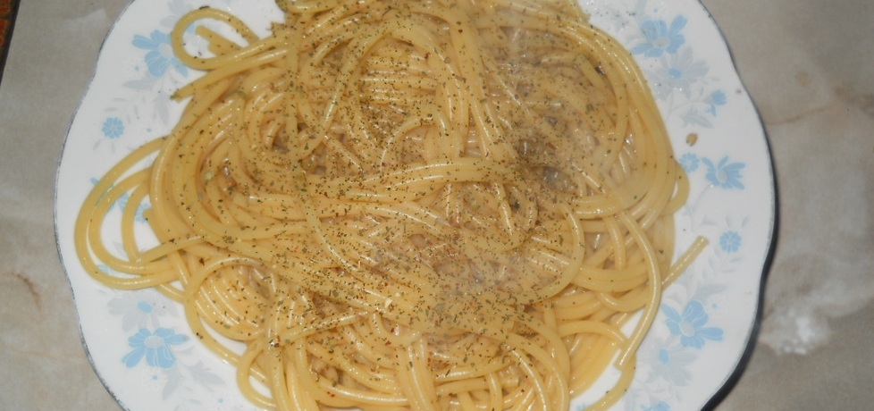 Makaron spagetti z sosem ziołowym (autor: ewelinapac ...